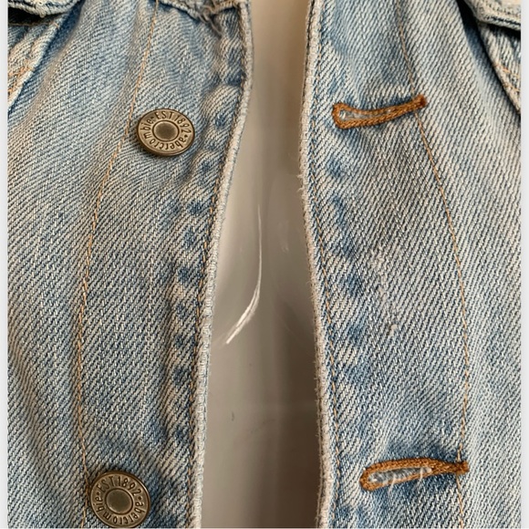 ABERCROMBIE KIDS WASHED DENIM JACKET. KIDS SIZE X-LARGE - Picture 6 of 9